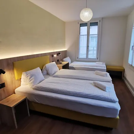 Budget Waldhotel - Shared Bathrooms