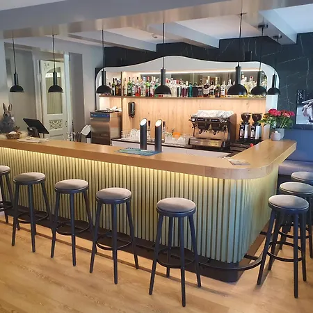 بيت شباب بودجيت فالد انسبونن ويلدرسويل