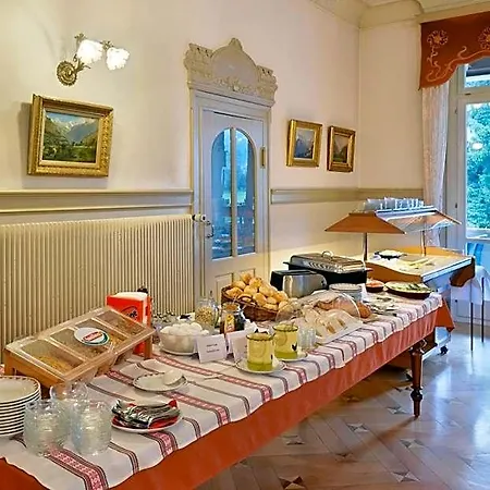 Budget Waldhotel - Shared Bathrooms Hostel Wilderswil