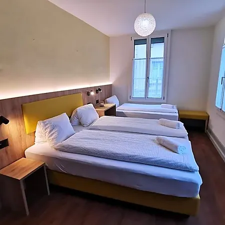 Budget Waldhotel - Shared Bathrooms