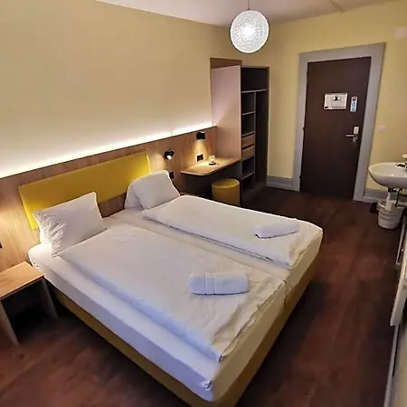 Budget Waldhotel - Shared Bathrooms Wilderswil