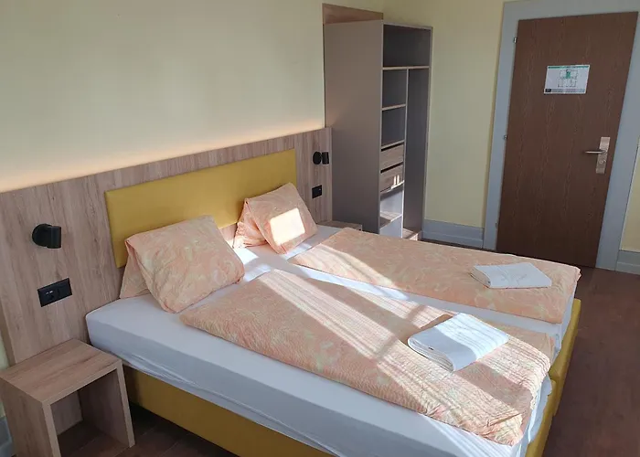 Budget Waldhotel Unspunnen Hostel *