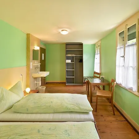 Budget Waldhotel Unspunnen אכסניה *